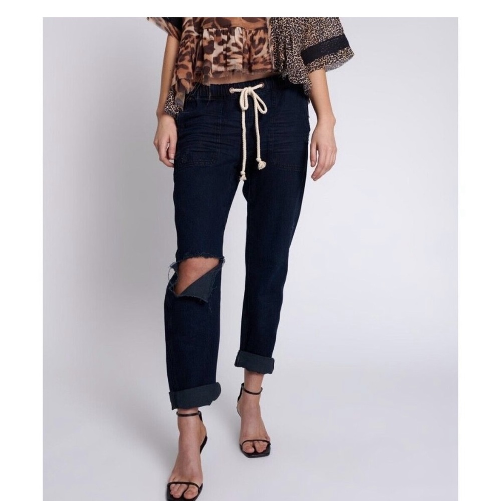 One Teaspoon Navy Boyfriend Jeans with Ripped Knee